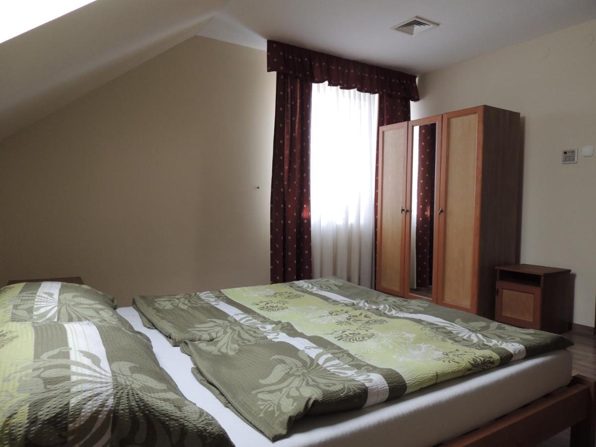 Verba Tanya Bed & Breakfast Kotaj Oda fotoğraf
