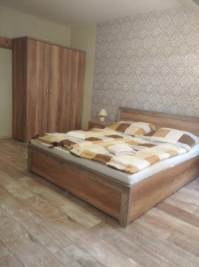 Verba Tanya Bed & Breakfast Kotaj Dış mekan fotoğraf